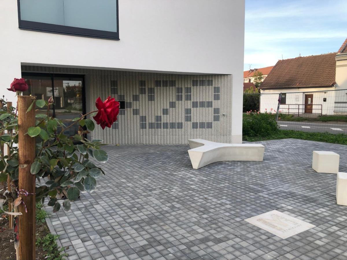 Apartman X28 Mikulov Exteriör bild